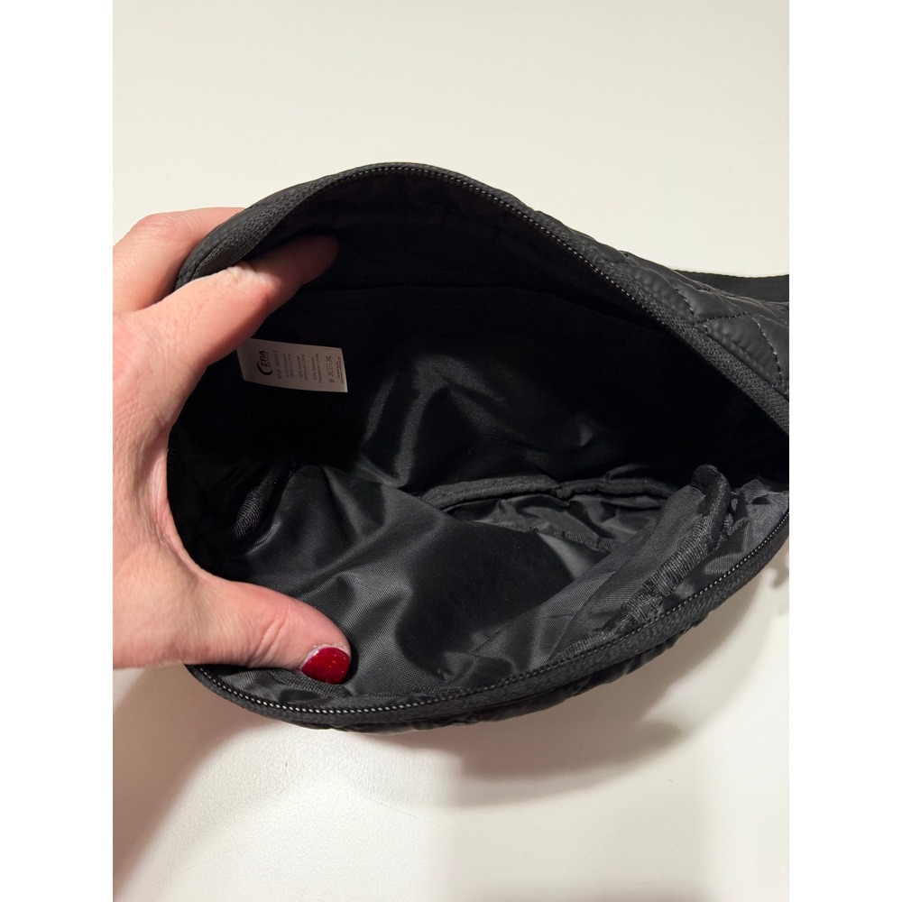 Zyia Quilted Black Belt‎ Bag - Picture 3 of 3